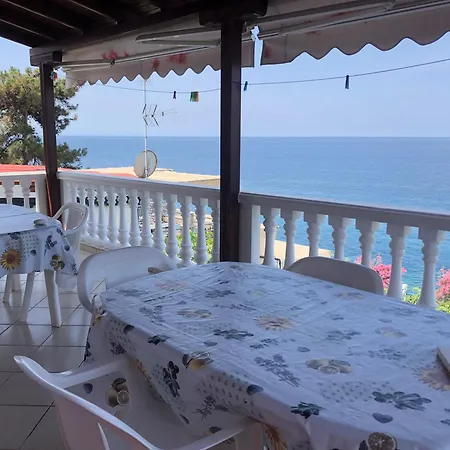 Mandola * Skála Marión